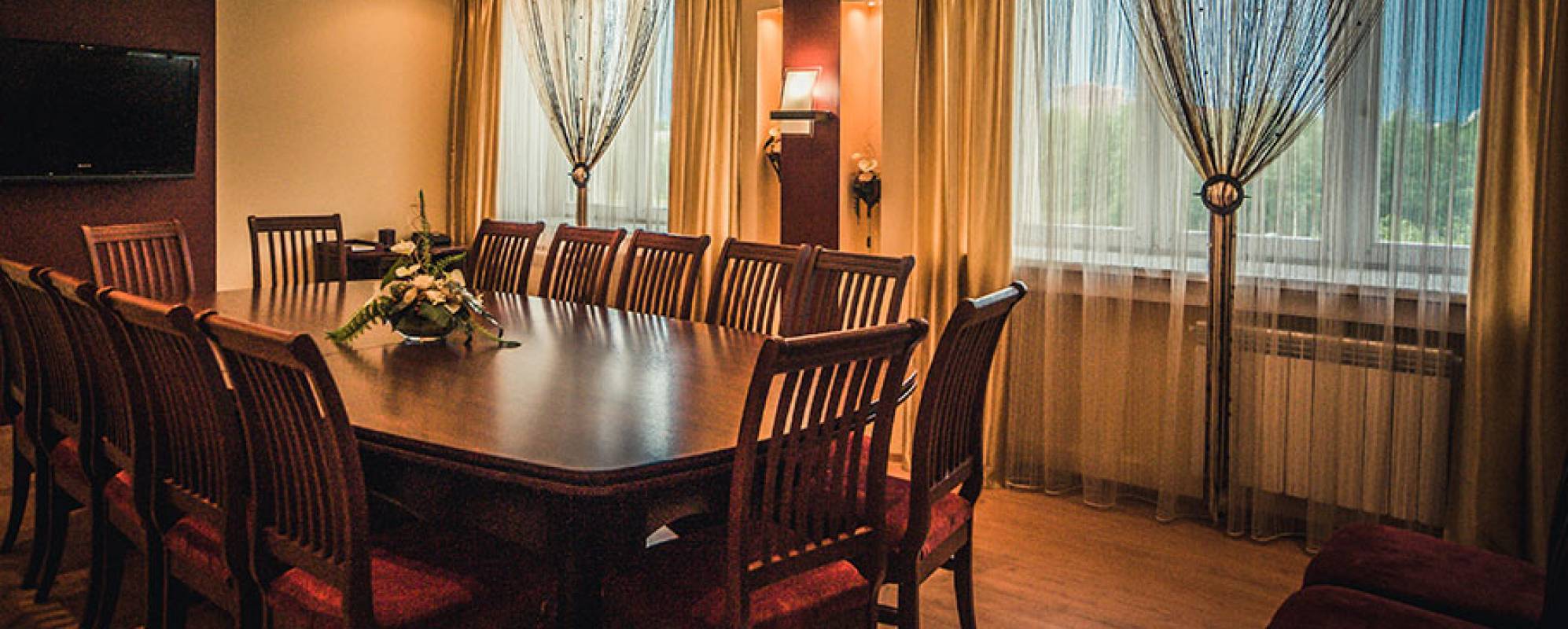 Фотографии конференц-зала Нефтяник