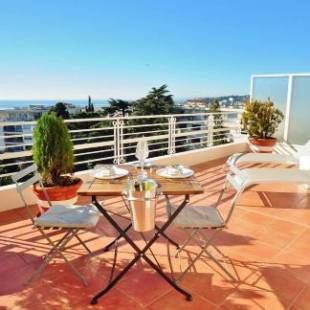 Фотографии апарт отеля 
            ApartHotel Riviera - Nice Cimiez - Luxueux Loft Appartement - Sea View - 2 Larges Terrasses - Esprit Penthouse - 2 Pièces - Terrasse Loft Cimiez