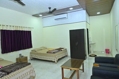 Фотография гостиницы Hotel Shivneri Agro Tourism, Tapola