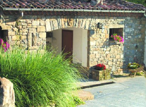 Фотография гостевого дома Mas La Riera