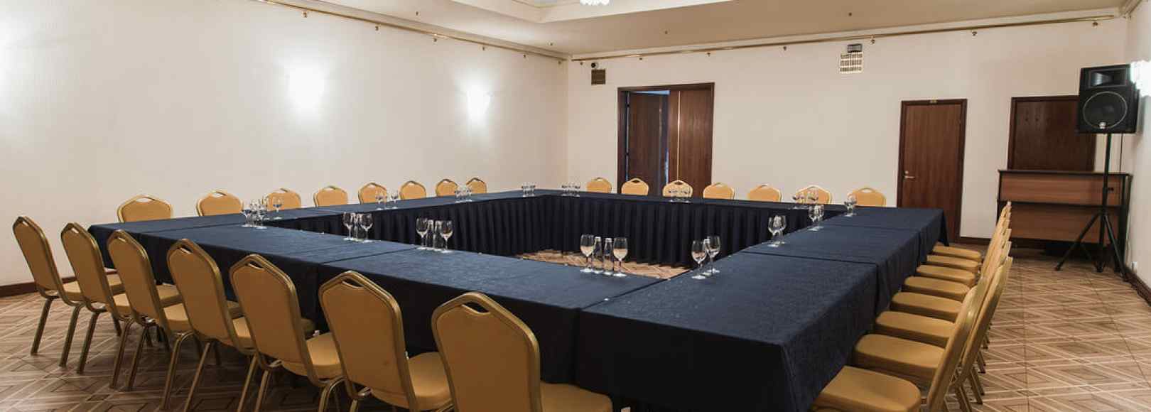 Фотография конференц-зала Гжели