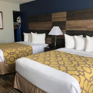 Фотография гостиницы Baymont by Wyndham - Chicago - Addison - O'Hare