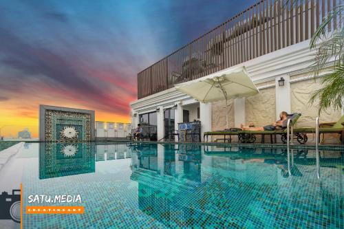 Фотография гостиницы The Lapis Hotel