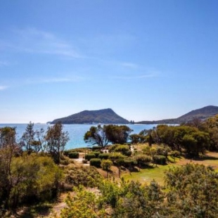 Фотография гостевого дома Shoal Haven 4 28 Voyager Cl Waterfront Unit with views