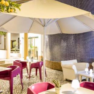 Фотографии гостиницы 
            Hotel ibis Evora