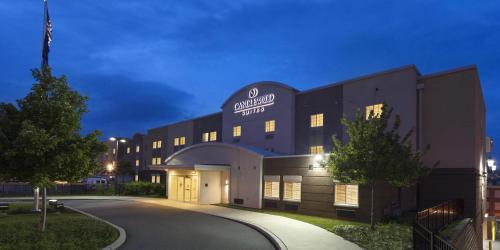 Фотография гостиницы Candlewood Suites Reading, an IHG Hotel