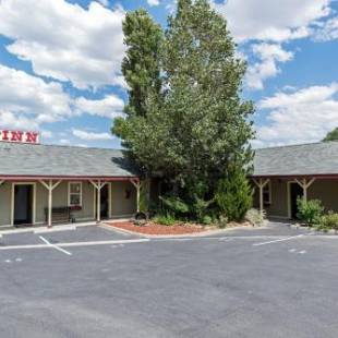 Фотографии мотеля
Virginia City Inn