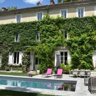 Фотографии мини отеля
Demeure Les Aiglons
