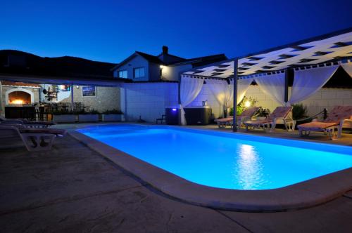 Фотографии гостевого дома 
            Holiday Home near Trogir