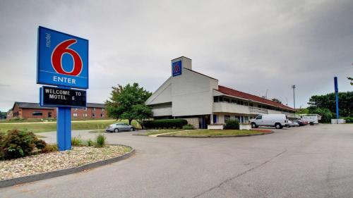 Фотография гостиницы Motel 6-Cedar Rapids, IA