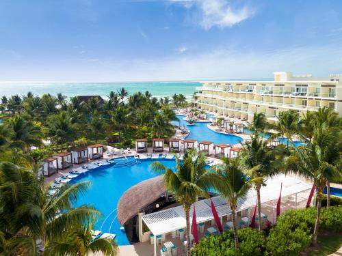 Фотографии гостиницы 
            Azul Beach Resort Riviera Cancun, Gourmet All Inclusive by Karisma