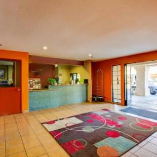 Фотографии мотеля
Good Nite Inn Rohnert Park