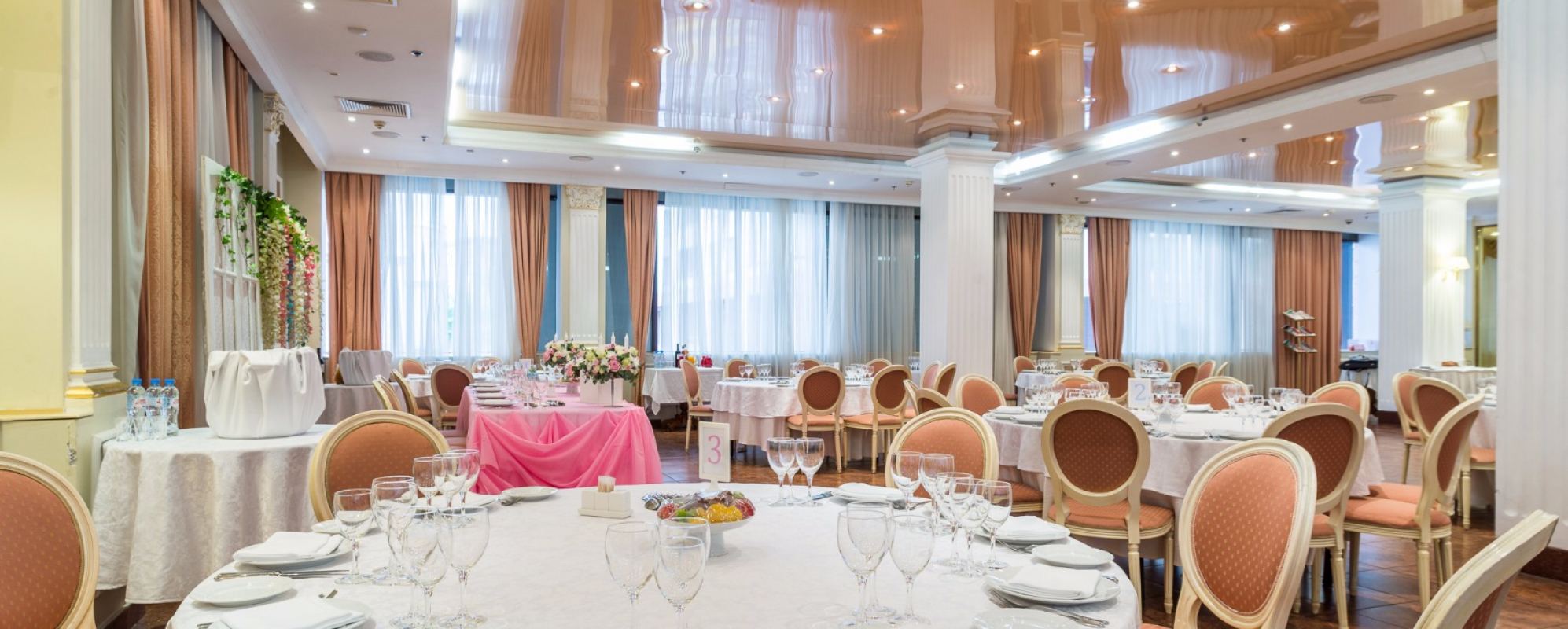 Фотографии банкетного зала Ресторан Кутузов и Денис Давыдов