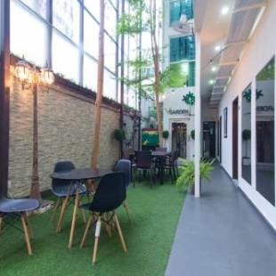 Фотографии гостиницы
V Garden Hotel