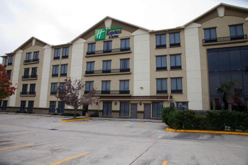 Фотография гостиницы Holiday Inn Express Hotel & Suites Houston North Intercontinental, an IHG Hotel