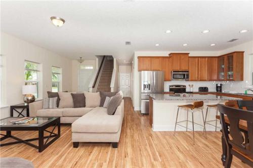 Фотография гостевого дома Ocean Palms, Sleeps 8, 4 Bedroom, Walk to the Beach