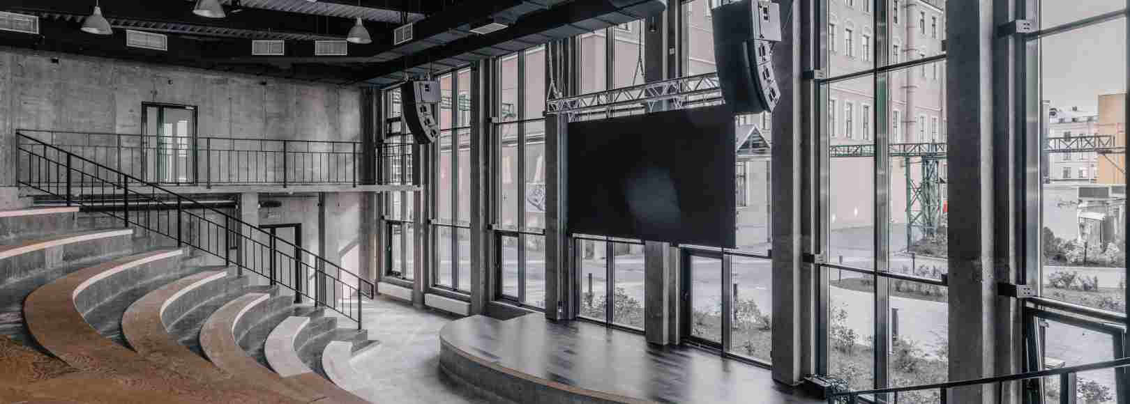 Фотография конференц-зала Конгресс-центр ЛЕНПОЛИГРАФМАШ Амфитеатр