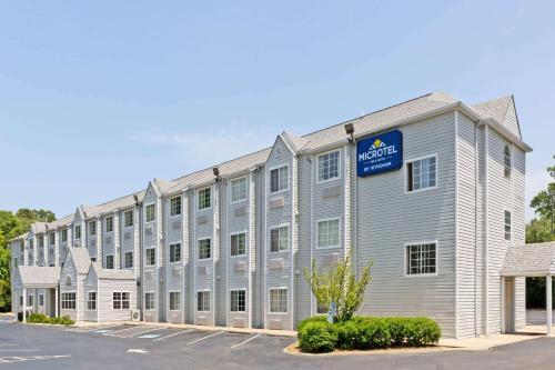Фотография гостиницы Microtel Inn & Suites by Wyndham Matthews/Charlotte