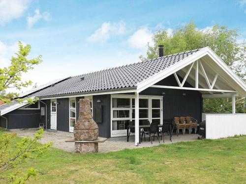 Фотография гостевого дома Holiday home Væggerløse LIX