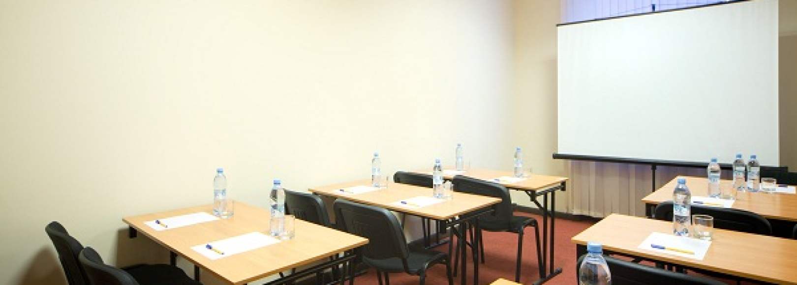 Фотография комнаты для переговоров Октябрьская №5