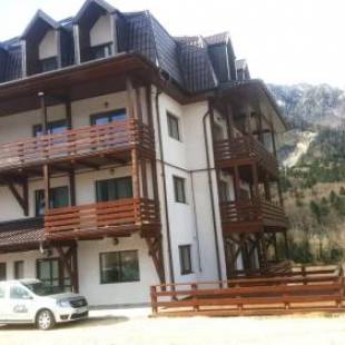 Фотографии апарт отеля
Yael Luxury Apartments 3