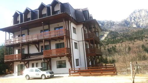 Фотография апарт отеля Yael Luxury Apartments 3