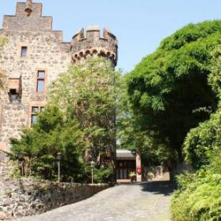 Фотографии гостиницы 
            Hotel Burg Staufenberg