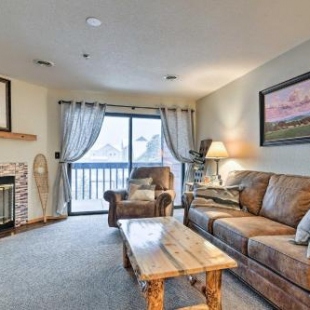 Фотография гостевого дома Mountain Side Condo with Pool Less Than 1Mi to Main St Frisco