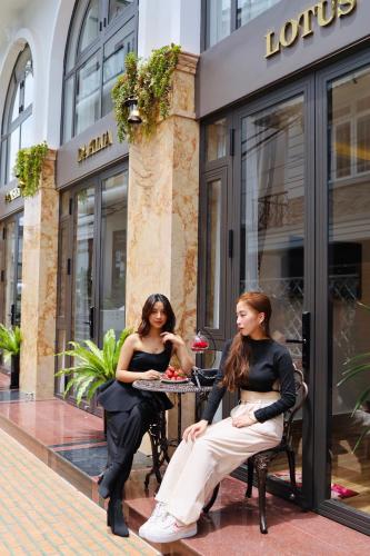 Фотография апарт отеля La Fleur Premium Central Apartment