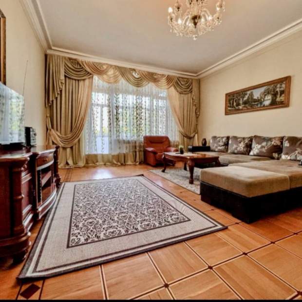 Фотографии квартиры 
            Апартаменты 3х комнатные пр.НЕЗАВИСМОСТИ 12, Центр!