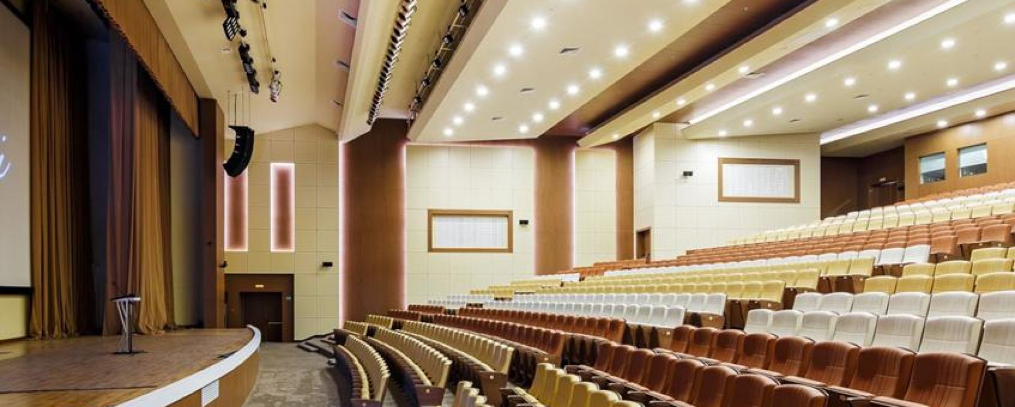 Фотографии конференц-зала Ренессанс