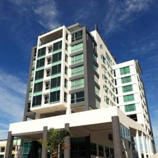 Фотографии гостиницы
Symphony Suites Hotel