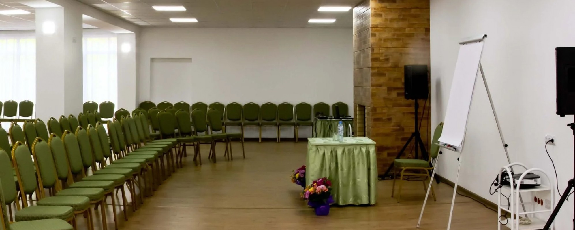 Фотографии конференц-зала Зал Каминный