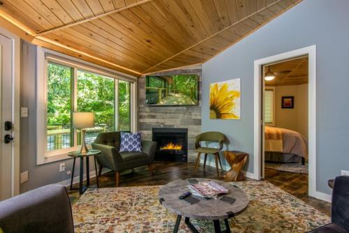 Фотография гостевого дома Treetop Retreat