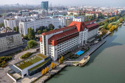 Фотография гостиницы Hilton Vienna Danube Waterfront