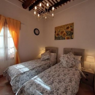 Фотография гостевого дома Cent Cinq - private double bedroom in the heart of Apt