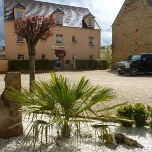 Фотографии гостиницы
Hôtel A La Renommée