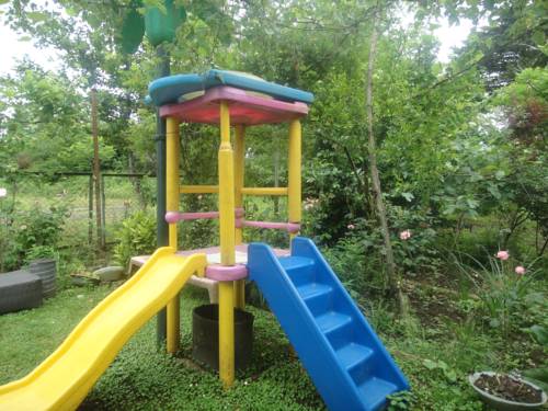 Фотографии мини отеля
Красочный дом в Чакви