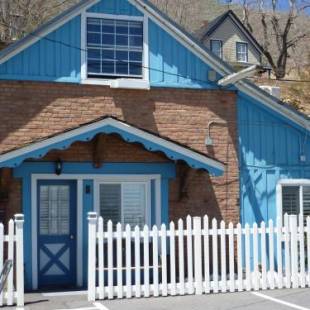 Фотографии мотеля
Sugarloaf Mountain Motel