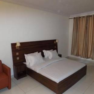 Фотографии гостиницы
Posh Hotel and Suites