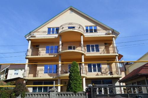 Фотография гостевого дома Эдельвейс