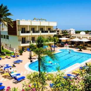 Фотографии апарт отеля
Real Palace