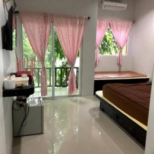 Фотографии мотеля
chillchill sangkhlaburi ห้องพักชิลล์ชิลล์
