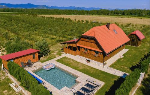 Фотографии гостевого дома
Stunning home in Gospic with Outdoor swimming pool, Sauna and 3 Bedrooms
