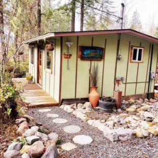 Фотография гостевого дома Little Cabin on Big Creek min to Mt Rainier