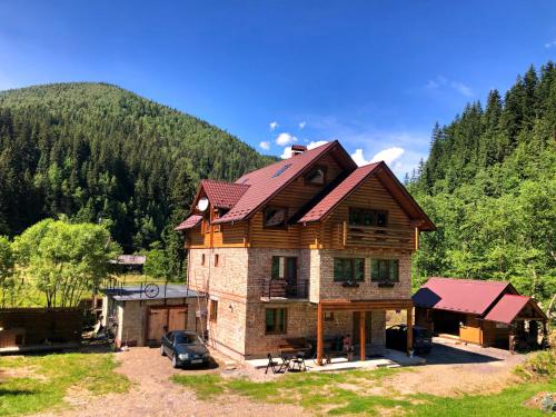 Фотография гостевого дома Под Магурой