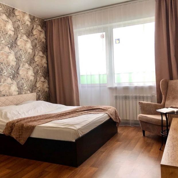 Фотографии квартиры 
            Апартаменты 21 этаж на Антонова