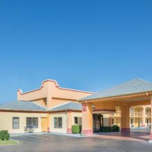 Фотографии мотеля
Howard Johnson by Wyndham Vicksburg