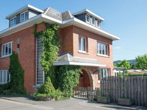 Фотография гостевого дома Attached house with playroom, indoor swimming pool, and sauna in a wooded area