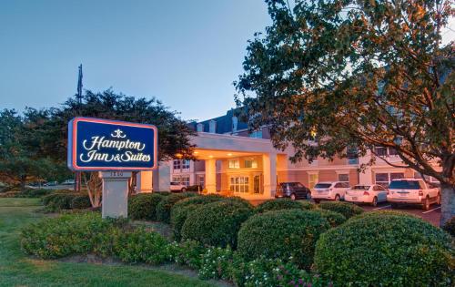 Фотография гостиницы Hampton Inn & Suites Williamsburg-Richmond Road